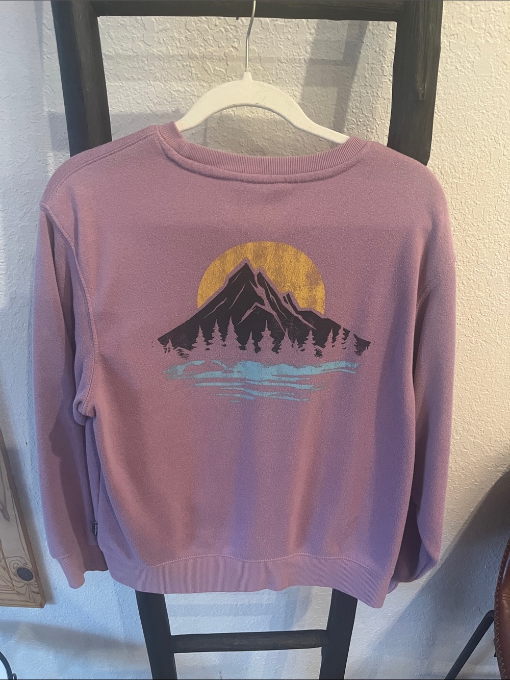Eddie Bauer Lavender Mountain Graphic Crewneck Sweatshirt
